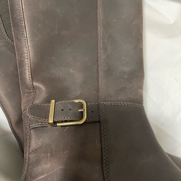 Clarks women’s brown leather buckled boots New never worn size 7 - Picture 8 of 9